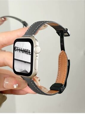New Leather Apple Watch Band with Fold-Over Magnetic Clasp for 45mm Apple Watch